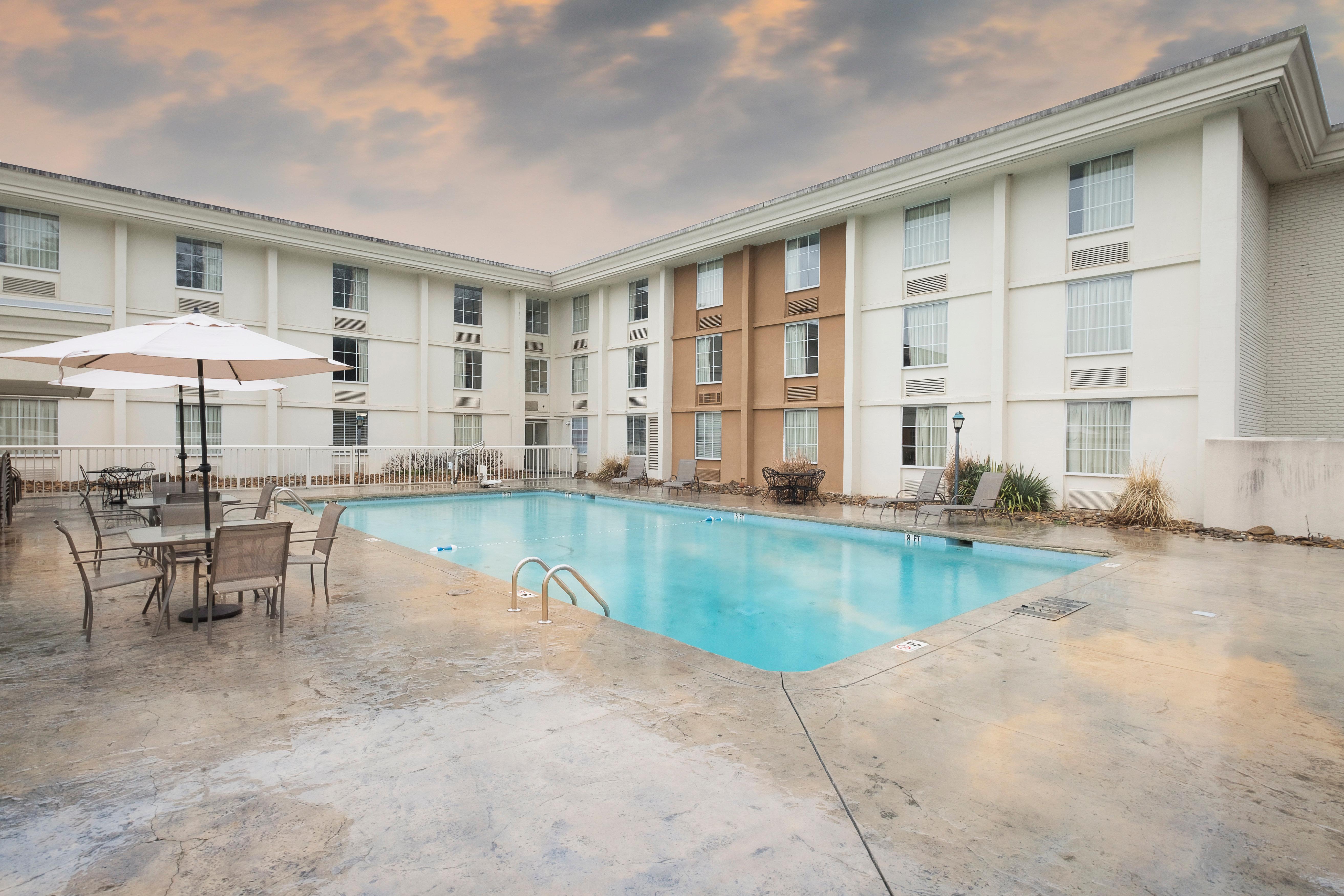 Red Roof Inn Knoxville Central - Papermill Road Exteriör bild